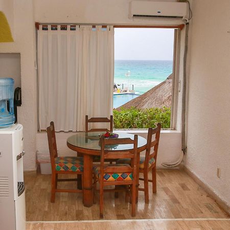 Cancun Beach Aparthotel Brisas Bagian luar foto