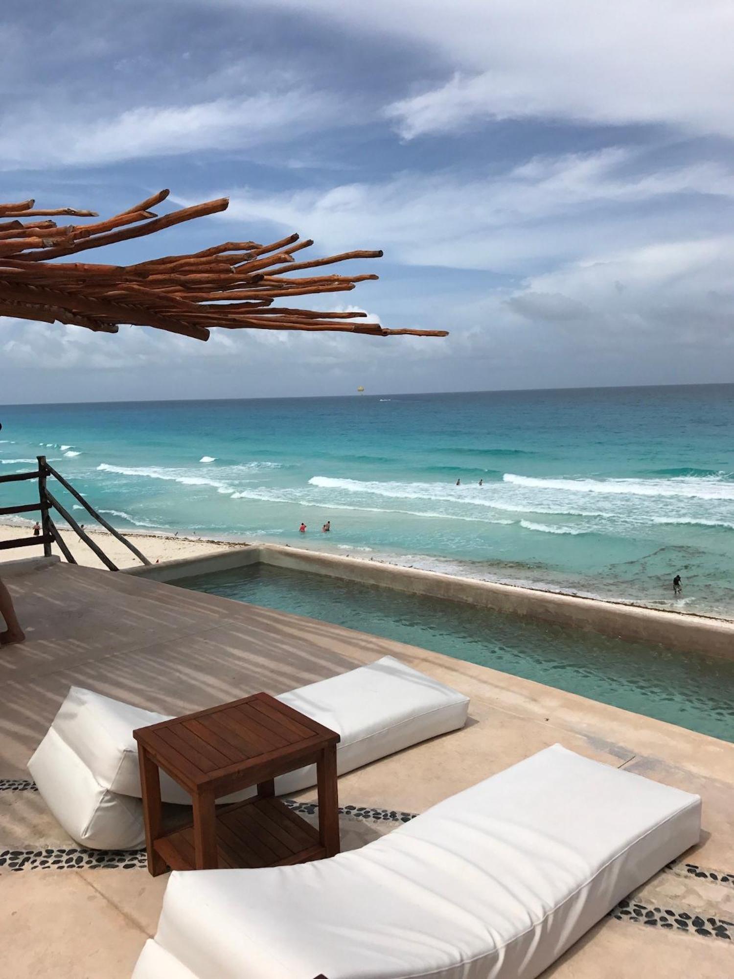 Cancun Beach Aparthotel Brisas Bagian luar foto