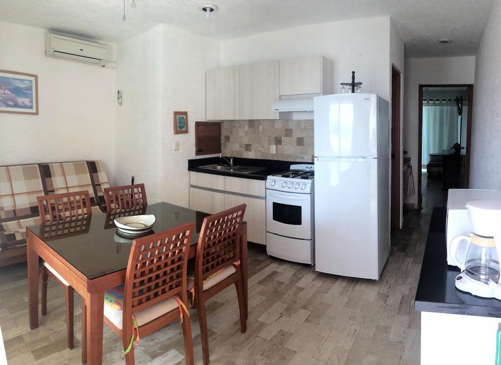 Cancun Beach Aparthotel Brisas Bagian luar foto