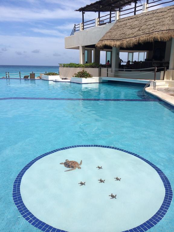 Cancun Beach Aparthotel Brisas Bagian luar foto